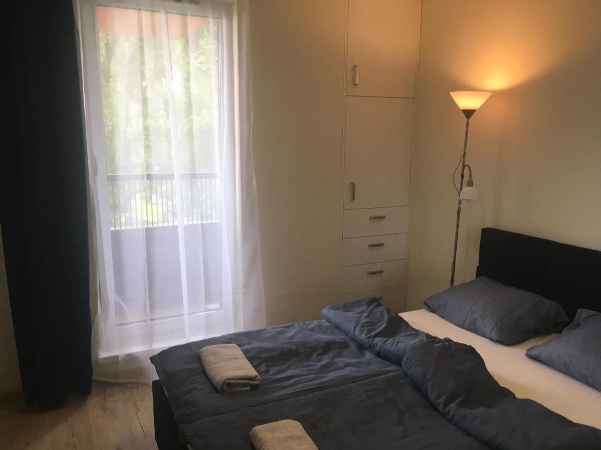 Sky One Apartment Krakow Luaran gambar